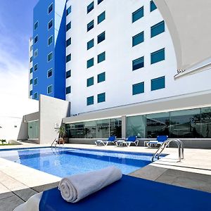 Holiday Inn Express Mérida, an IHG Hotel